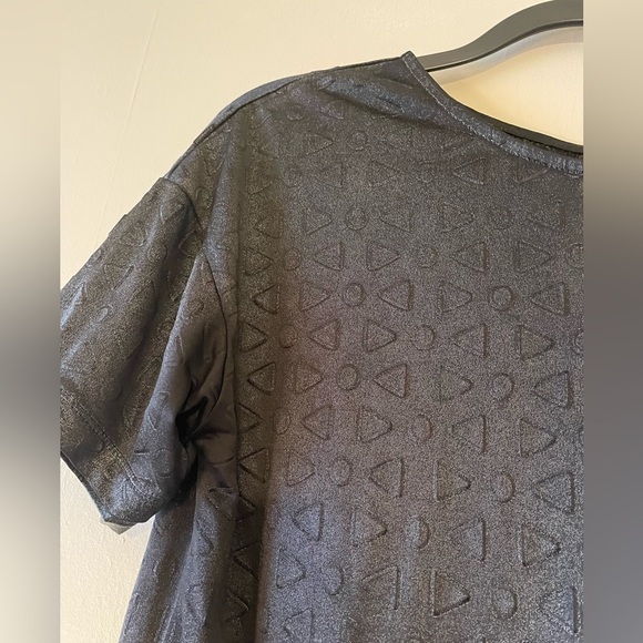 Italian Fashion-T-Shirt-Black-Leather Details-Size M - Picture 3 of 5